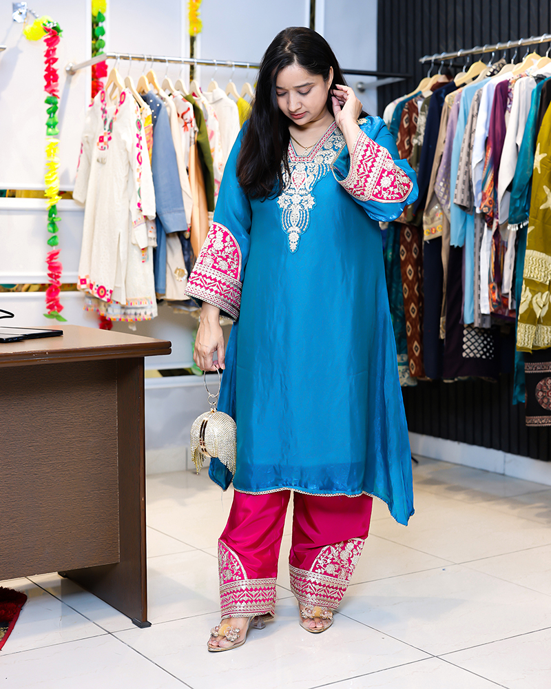 Stylish Pakistani Kurta Set