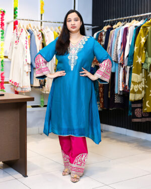 Stylish Pakistani Kurta Set