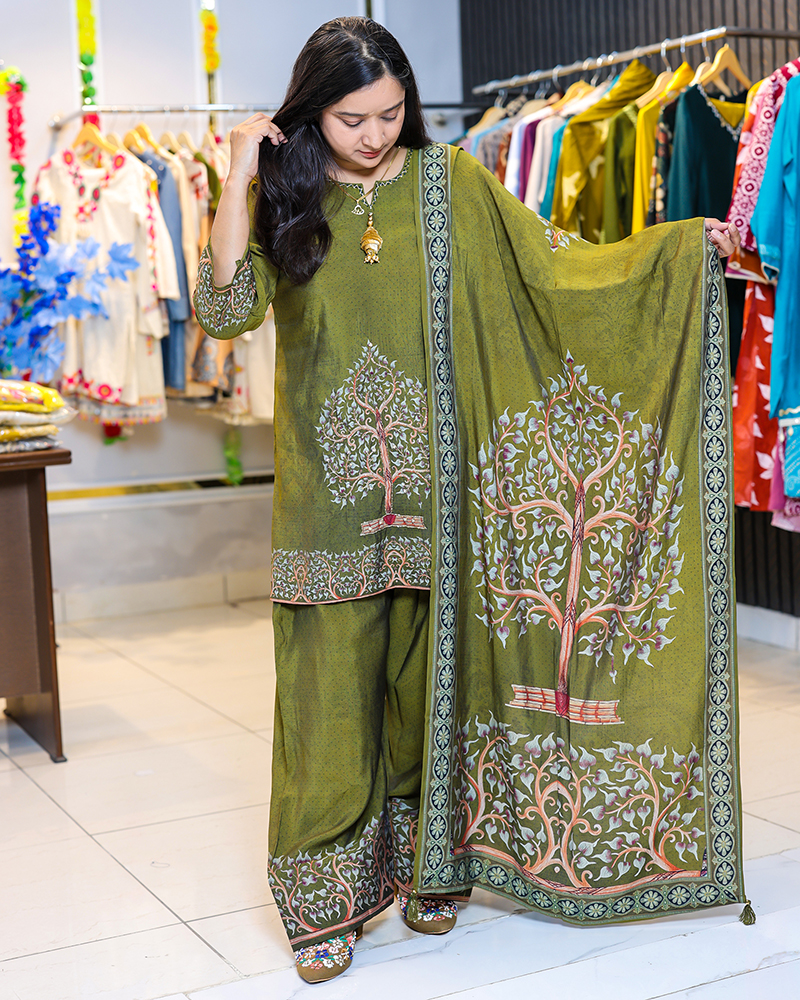 Stylish Farshi Salwar Suit