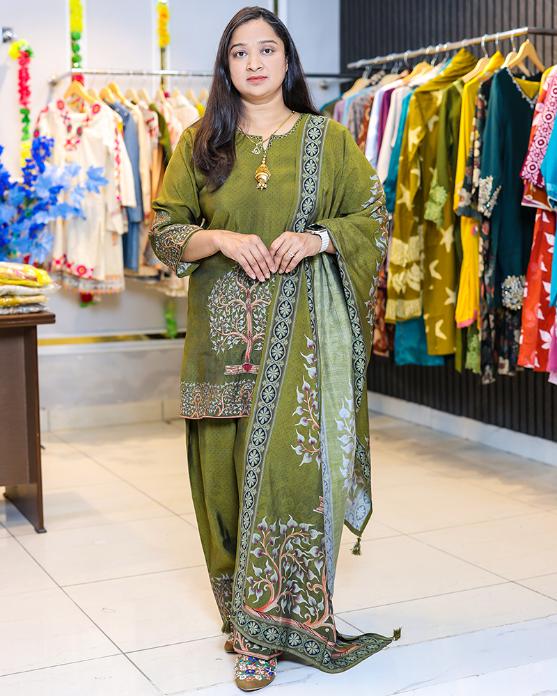 Stylish Farshi Salwar Suit